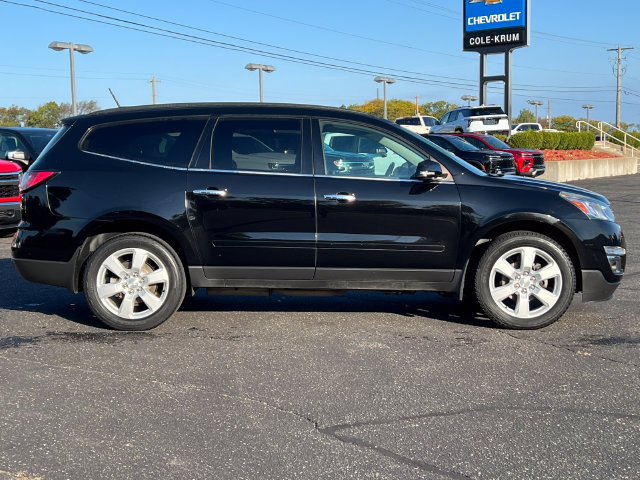 Used 2017 Chevrolet Traverse LT w/ Style and Technology Package FWD image 43