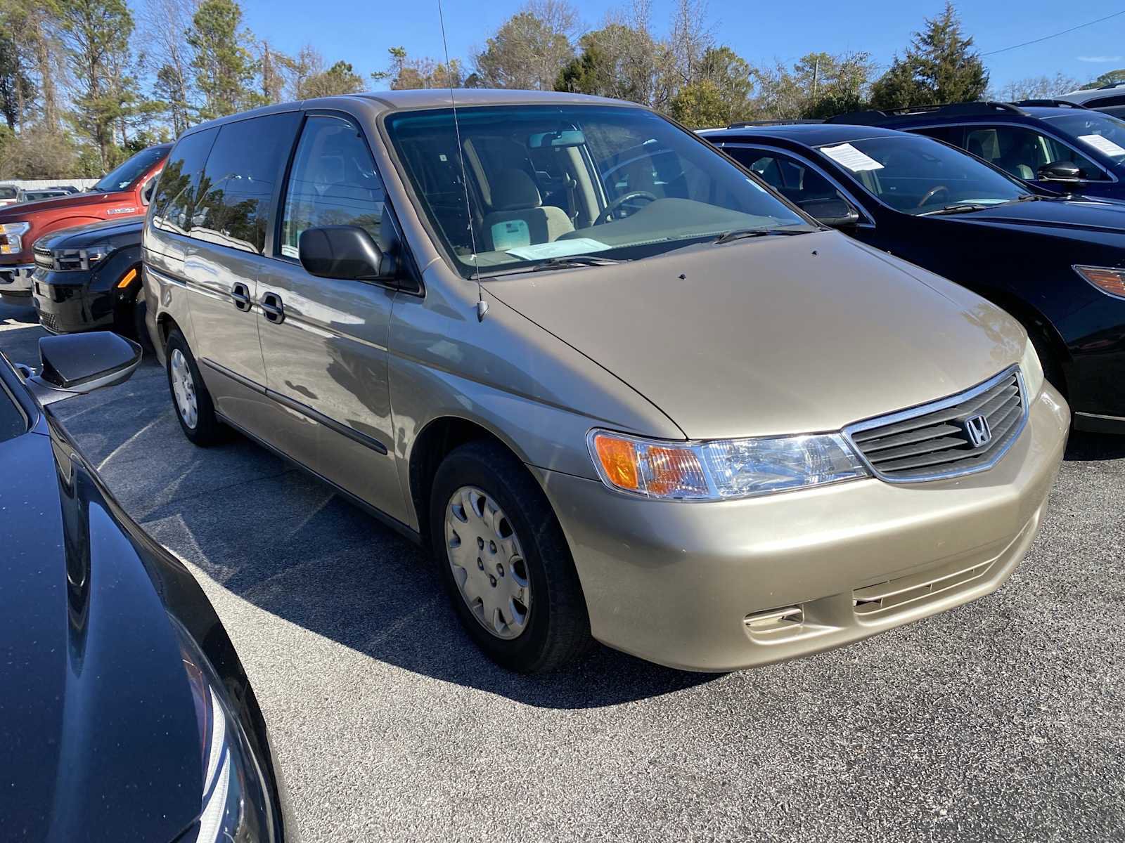 Used 2001 Honda Odyssey LX image 2