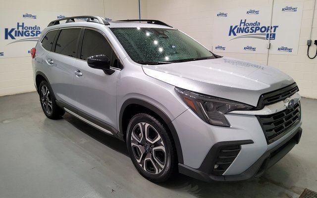 Used 2024 Subaru Ascent Limited w/ Technology Package image 2