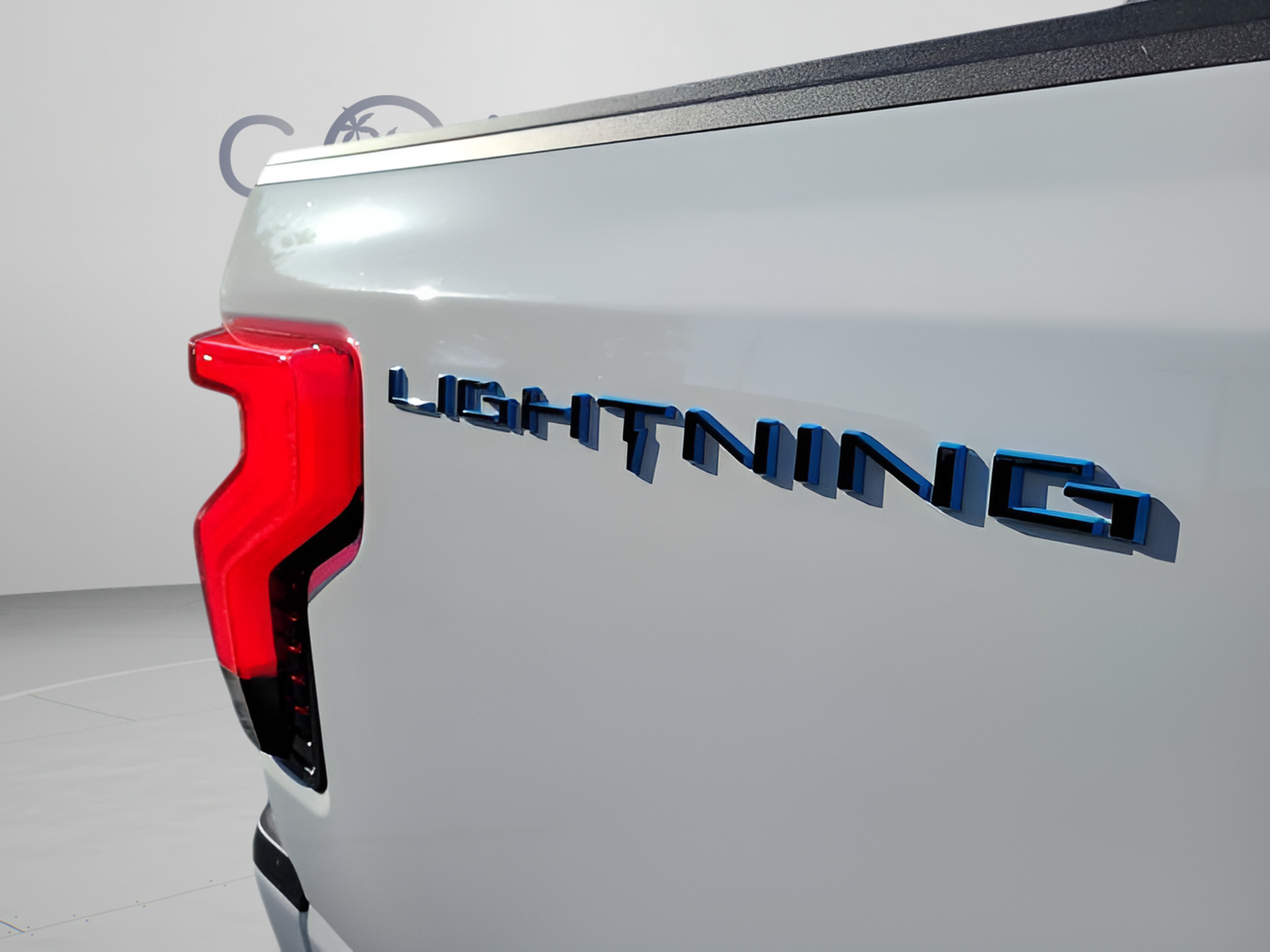 Used 2023 Ford F150 Lightning XLT AWD/4WD image 31