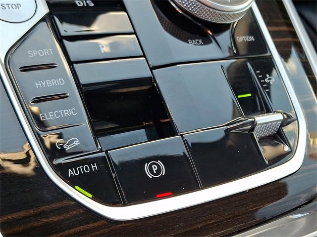 Used 2025 BMW X5 xDrive50e image 29