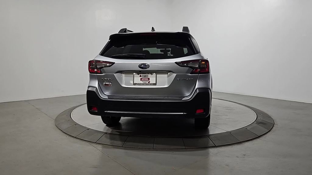Certified 2025 Subaru Outback Premium AWD/4WD image 4