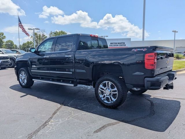 Used 2015 Chevrolet Silverado 2500 High Country w/ Duramax Plus Package AWD/4WD image 4
