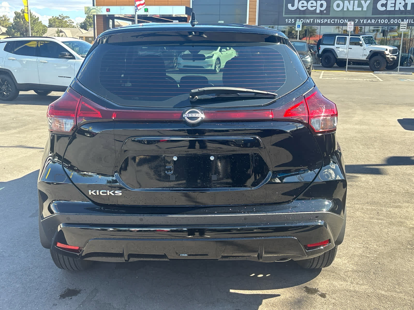 Used 2024 Nissan Kicks S image 6