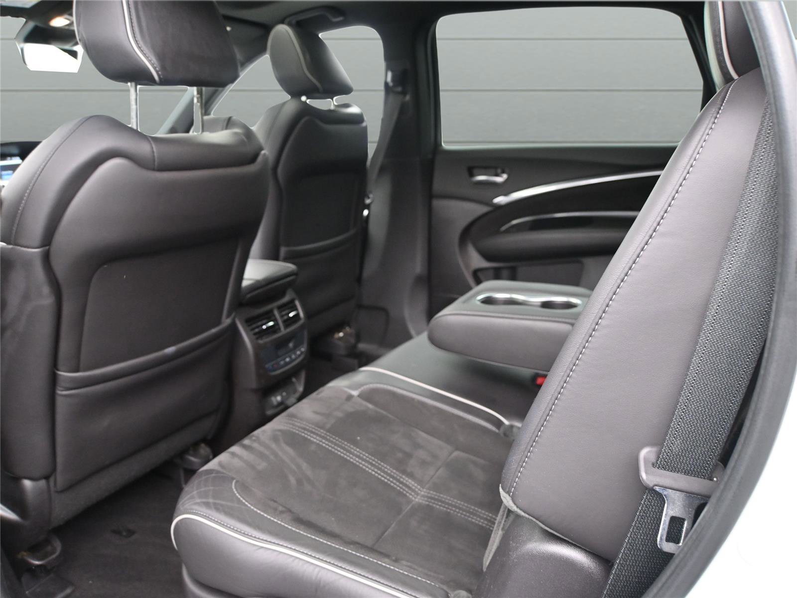 Used 2019 Acura MDX A-Spec image 9