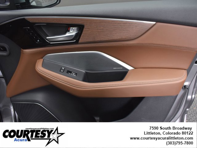 Certified 2025 Acura MDX SH-AWD w/ Advance Package image 32