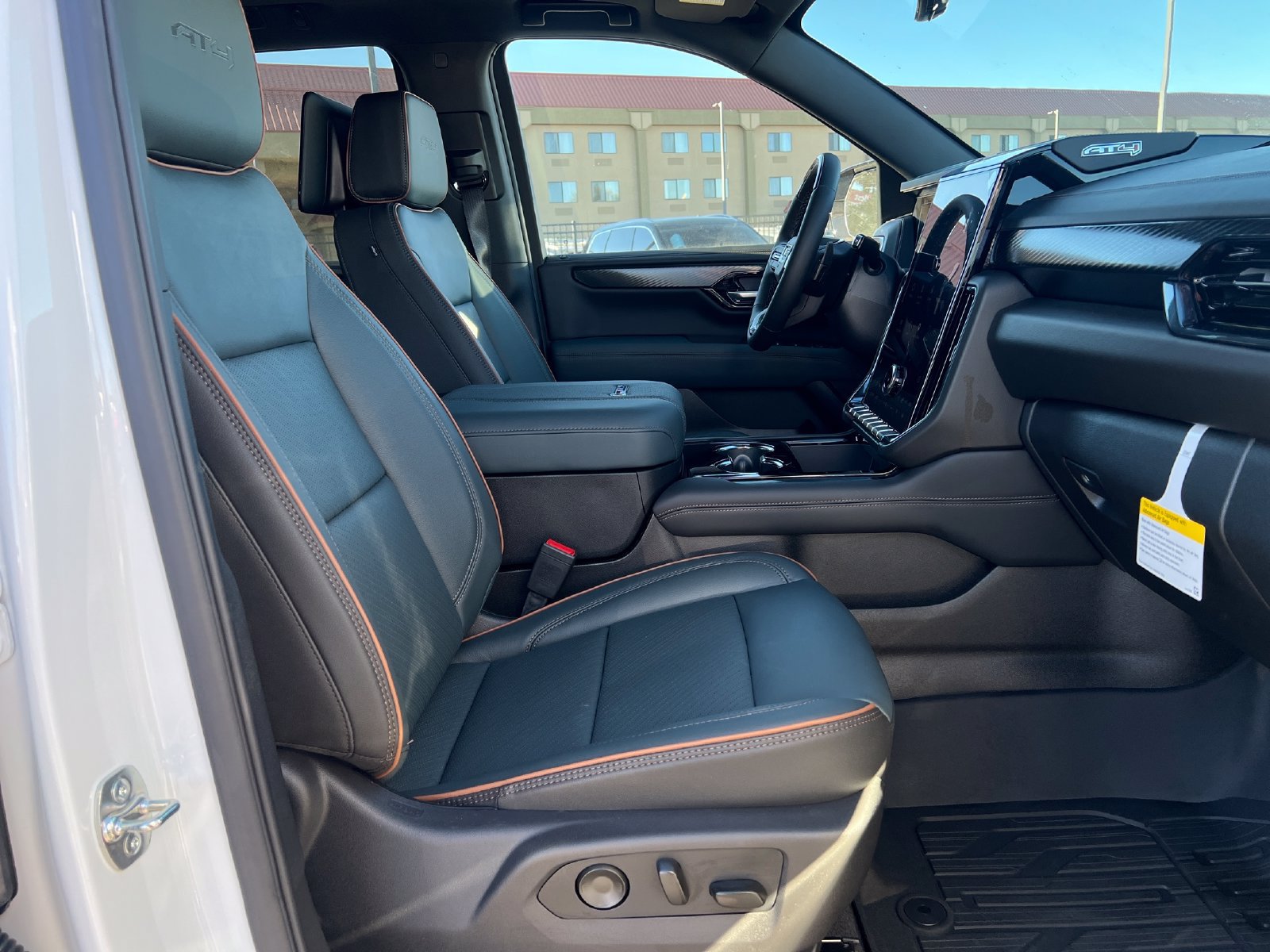 New 2026 GMC Yukon AT4 w/ AT4 Premium Plus Package AWD/4WD image 15