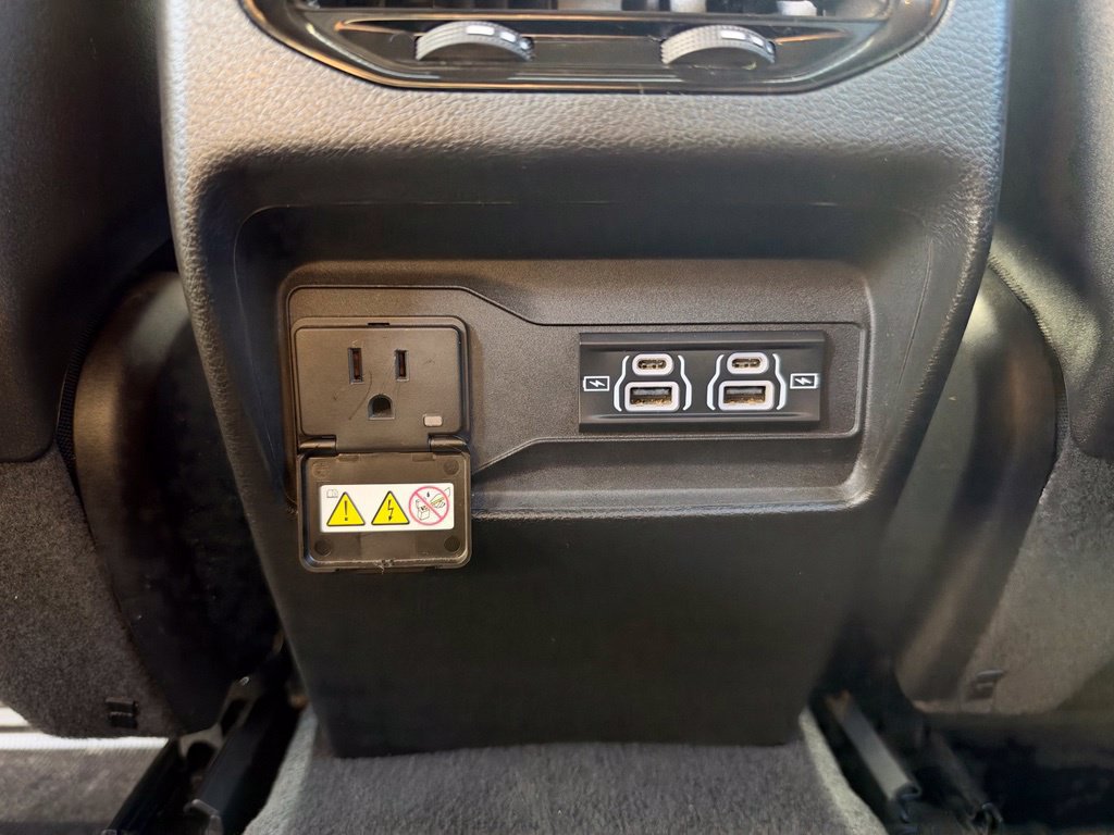 Certified 2023 Jeep Grand Cherokee Altitude AWD/4WD image 33