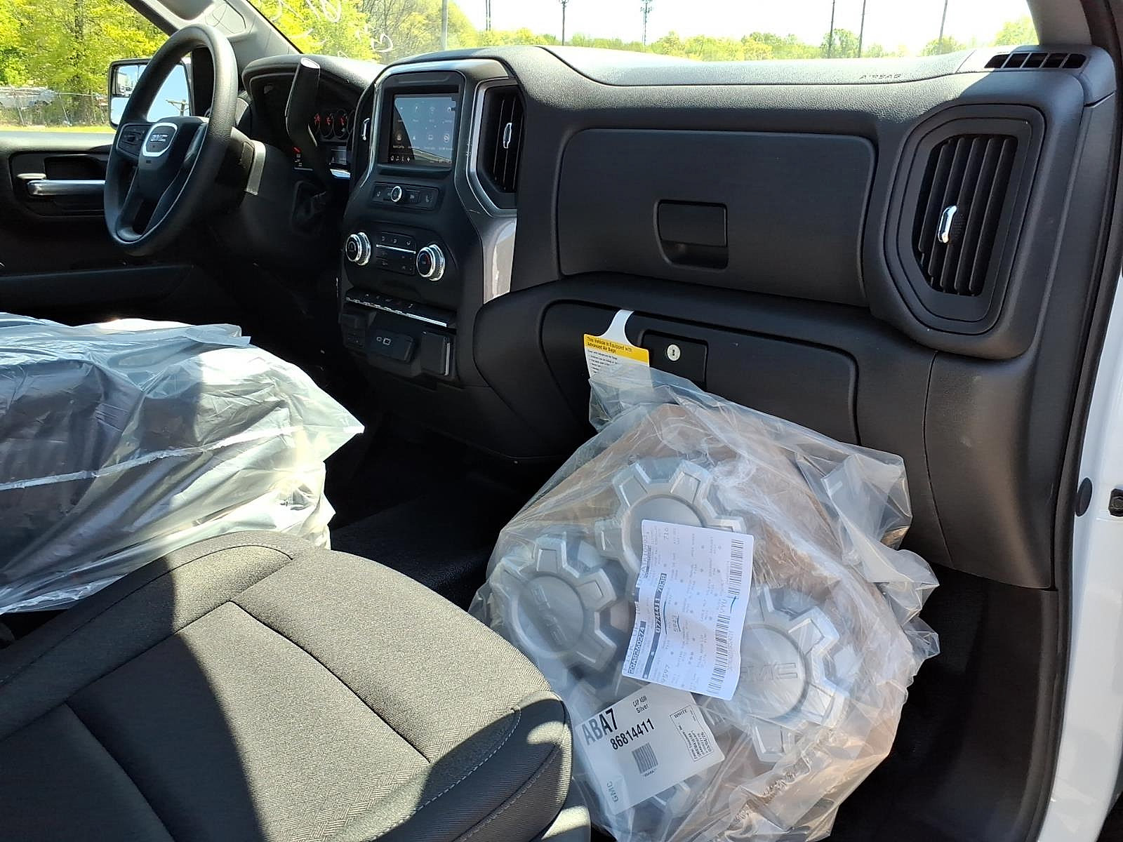 New 2026 GMC Sierra 1500 Pro w/ Pro Value Package AWD/4WD image 9
