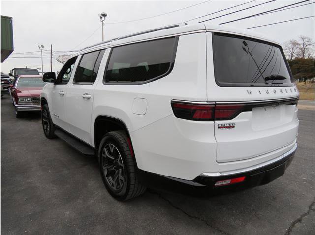 Used 2024 Jeep Wagoneer L Series III w/ Flexible Seating Group image 19