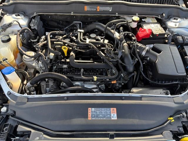 Used 2020 Ford Fusion SE image 25