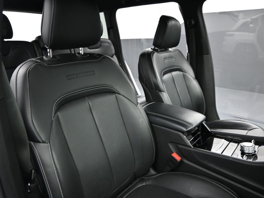 Used 2022 Jeep Grand Cherokee Overland image 24