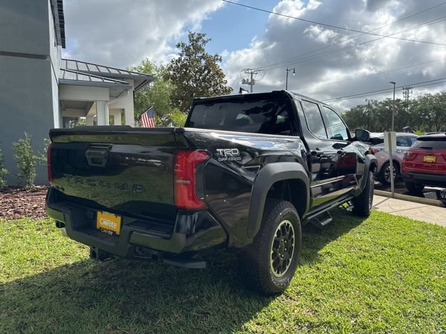 Used 2025 Toyota Tacoma TRD Off-Road AWD/4WD image 7
