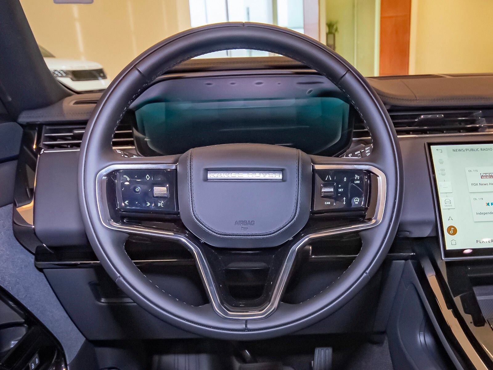 New 2025 Land Rover Range Rover Sport SE image 13