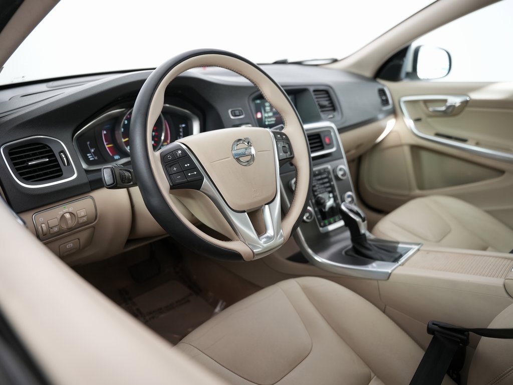 Used 2015 Volvo S60 T5 Platinum image 6