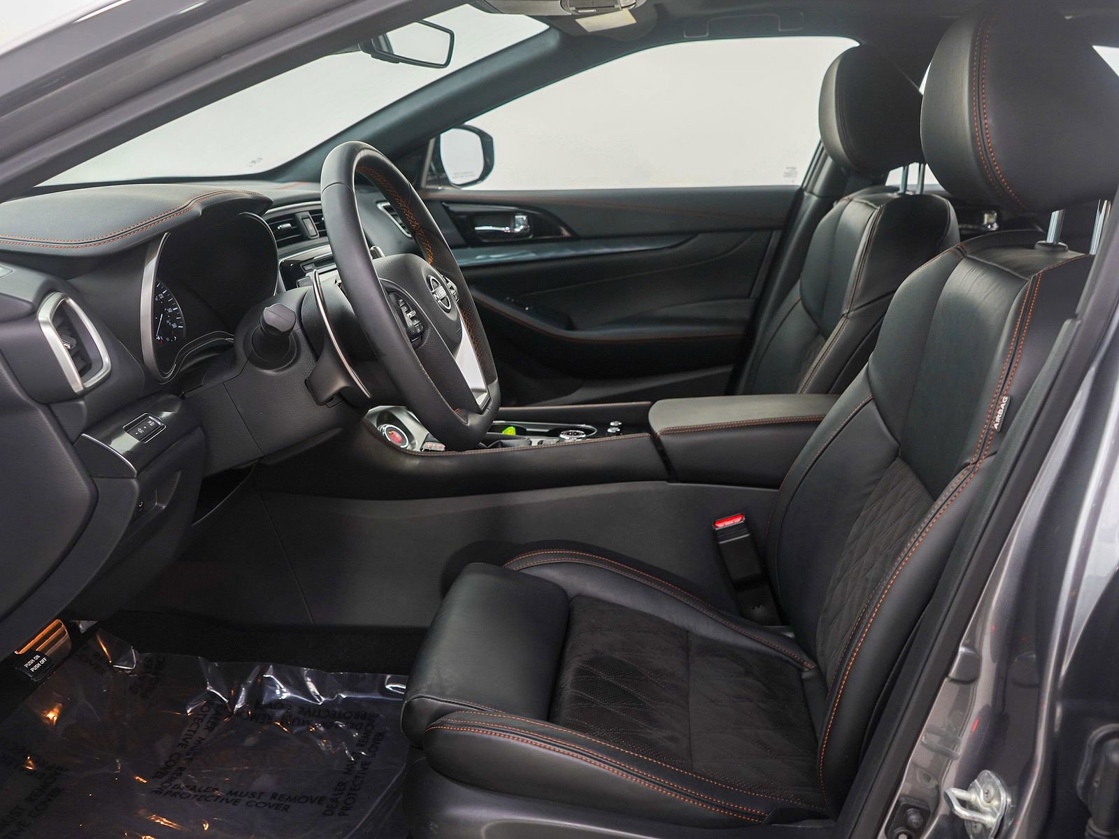 Used 2023 Nissan Maxima SR w/ Sport Mat Group image 17
