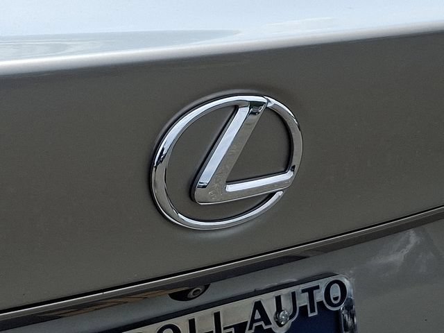 Used 2018 Lexus IS 300 AWD w/ Comfort Package image 33