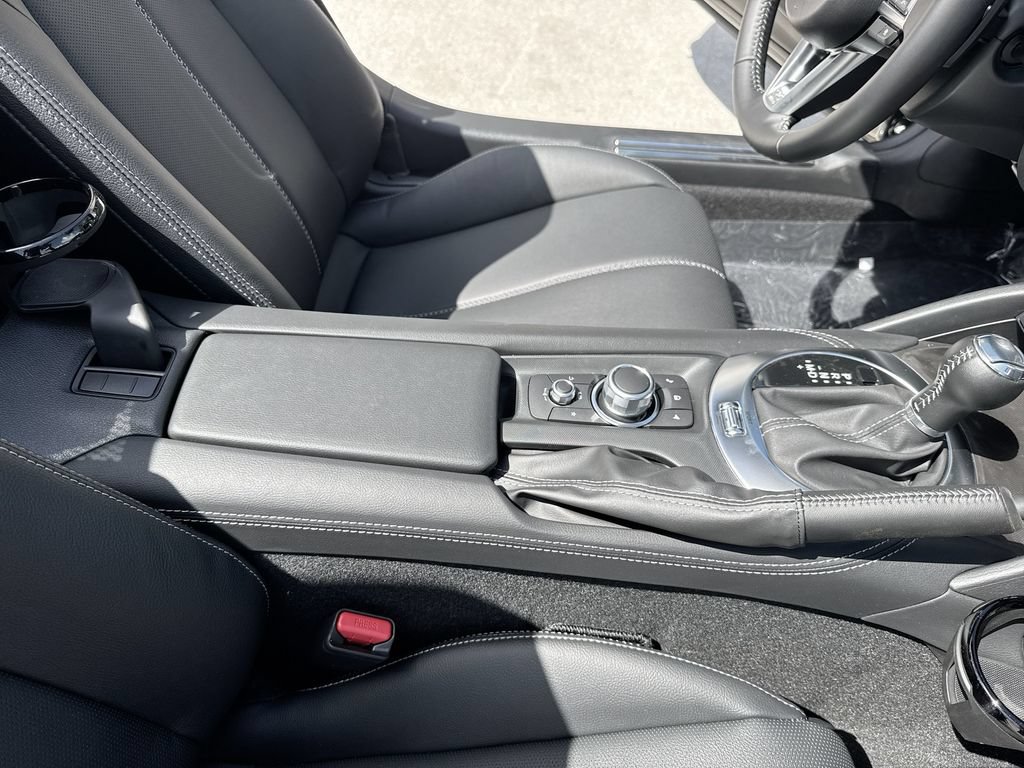 New 2026 MAZDA MX-5 Miata Grand Touring RWD image 36