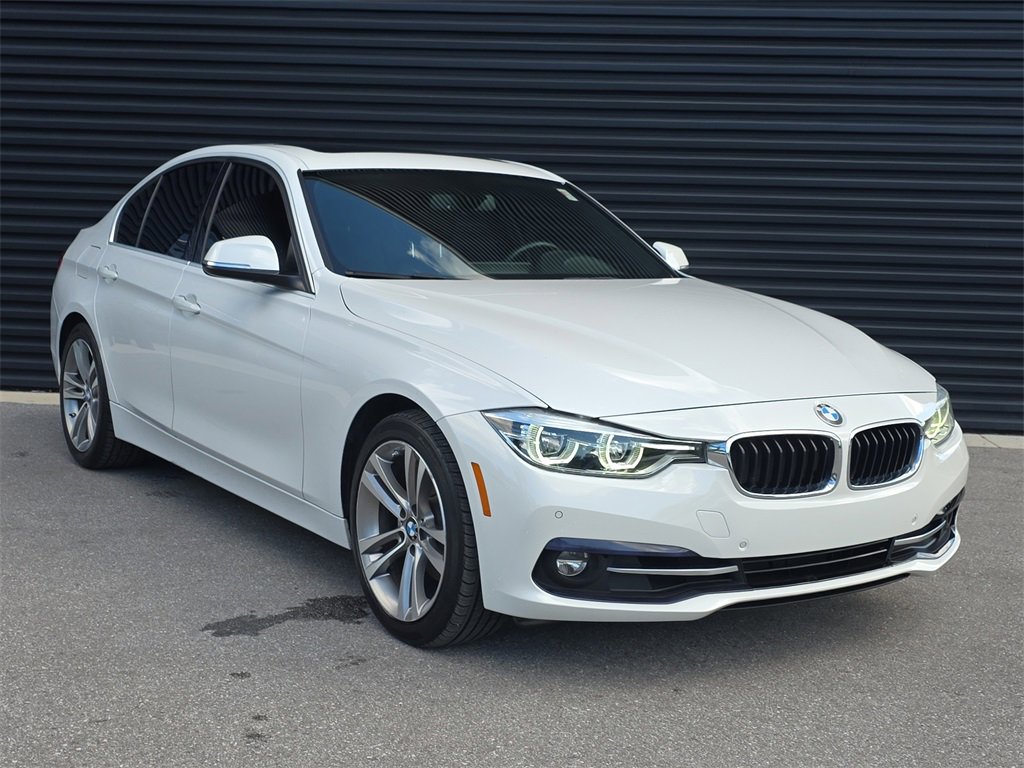 Used 2017 BMW 330i Sedan image 8