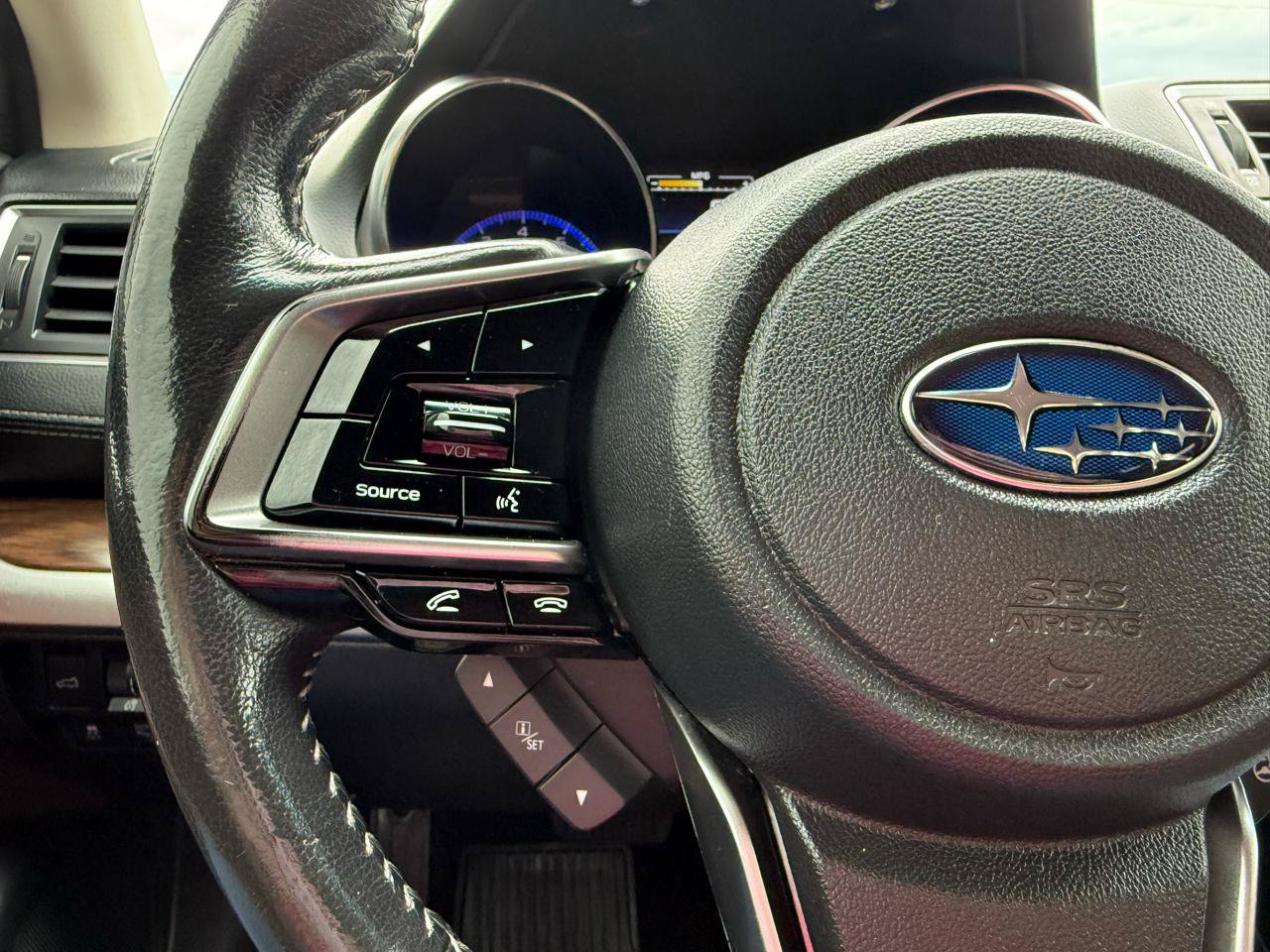 Used 2019 Subaru Outback 3.6R Touring AWD/4WD image 24