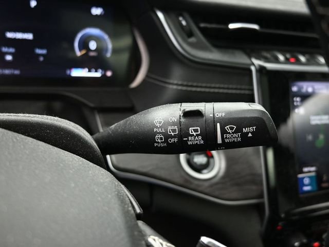 Used 2022 Jeep Grand Cherokee L Limited w/ Luxury Tech Group II image 30