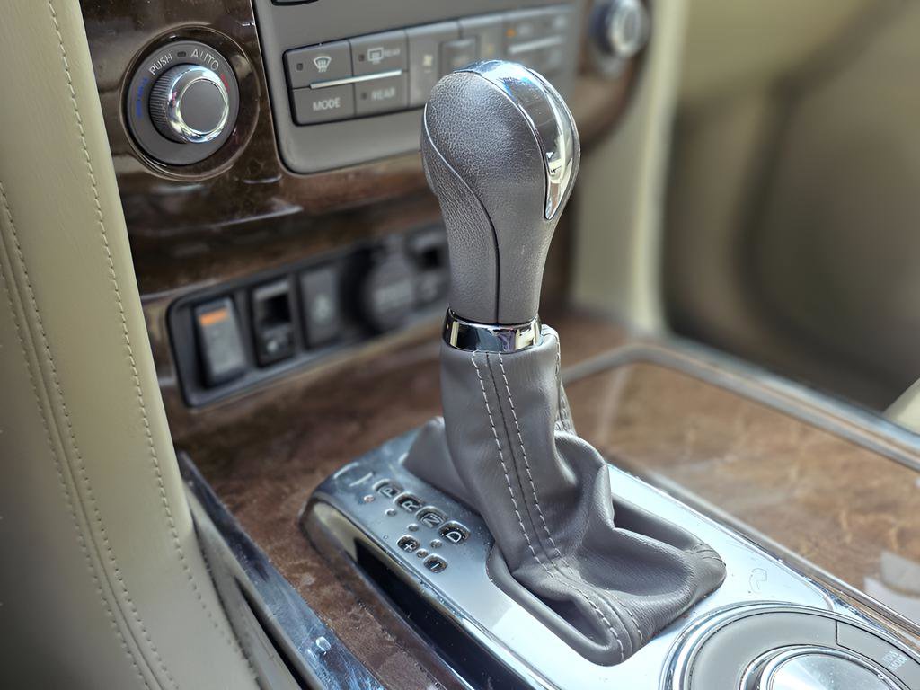 Used 2017 INFINITI QX80 2WD w/ Driver Assistance Package image 37