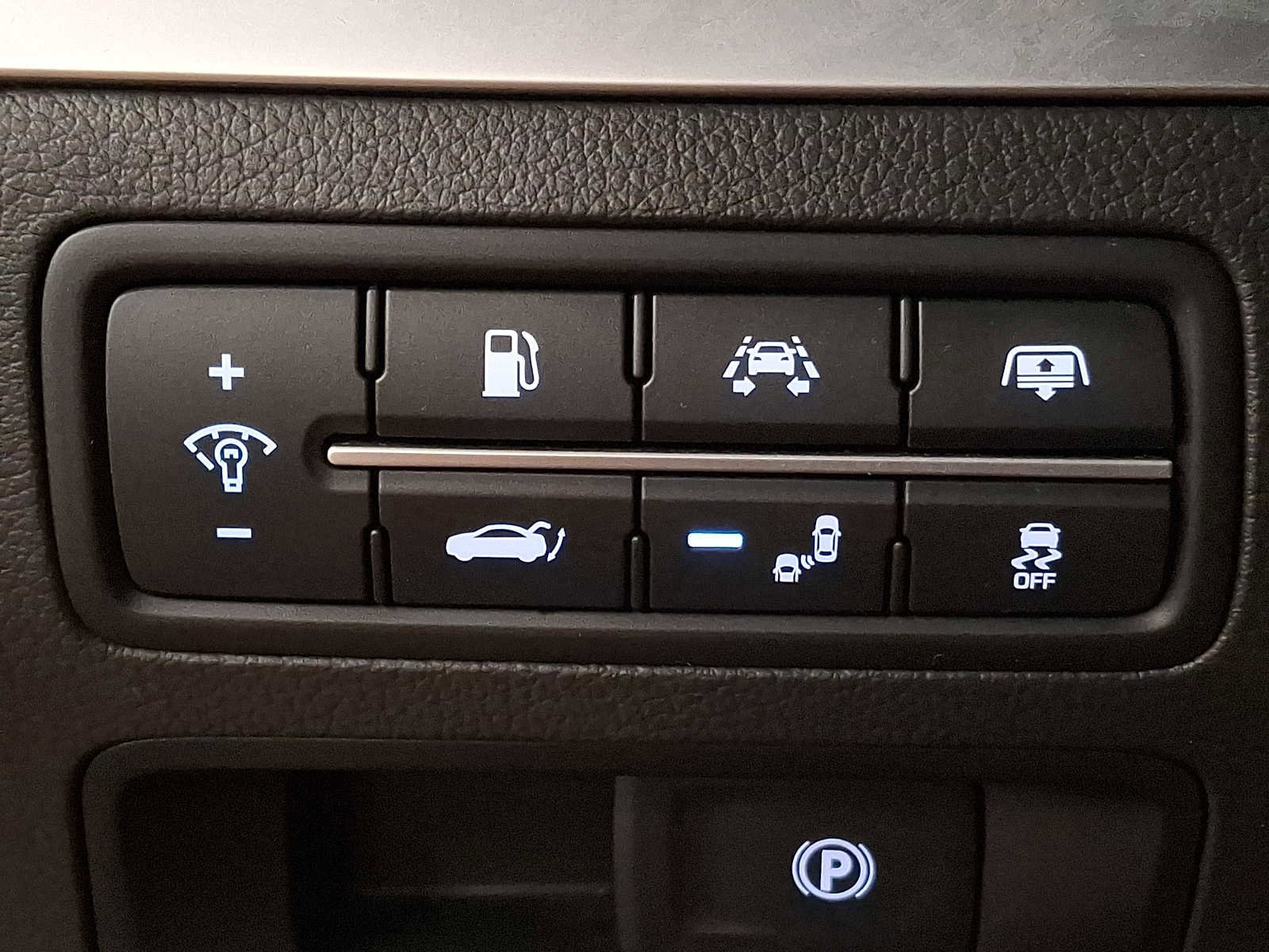 Used 2018 Genesis G80 3.3T Sport image 22