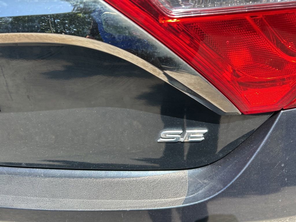 Used 2017 Toyota Camry SE FWD image 10
