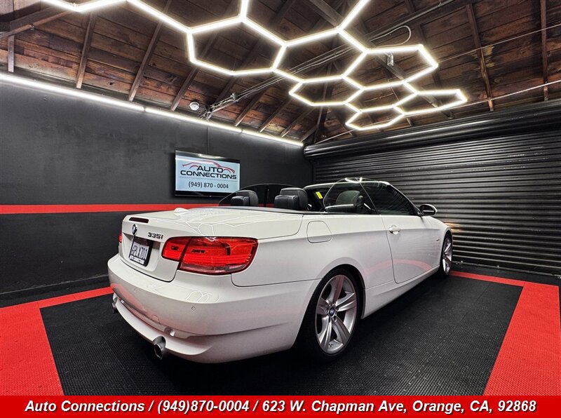 Used 2008 BMW 335i Convertible RWD image 3