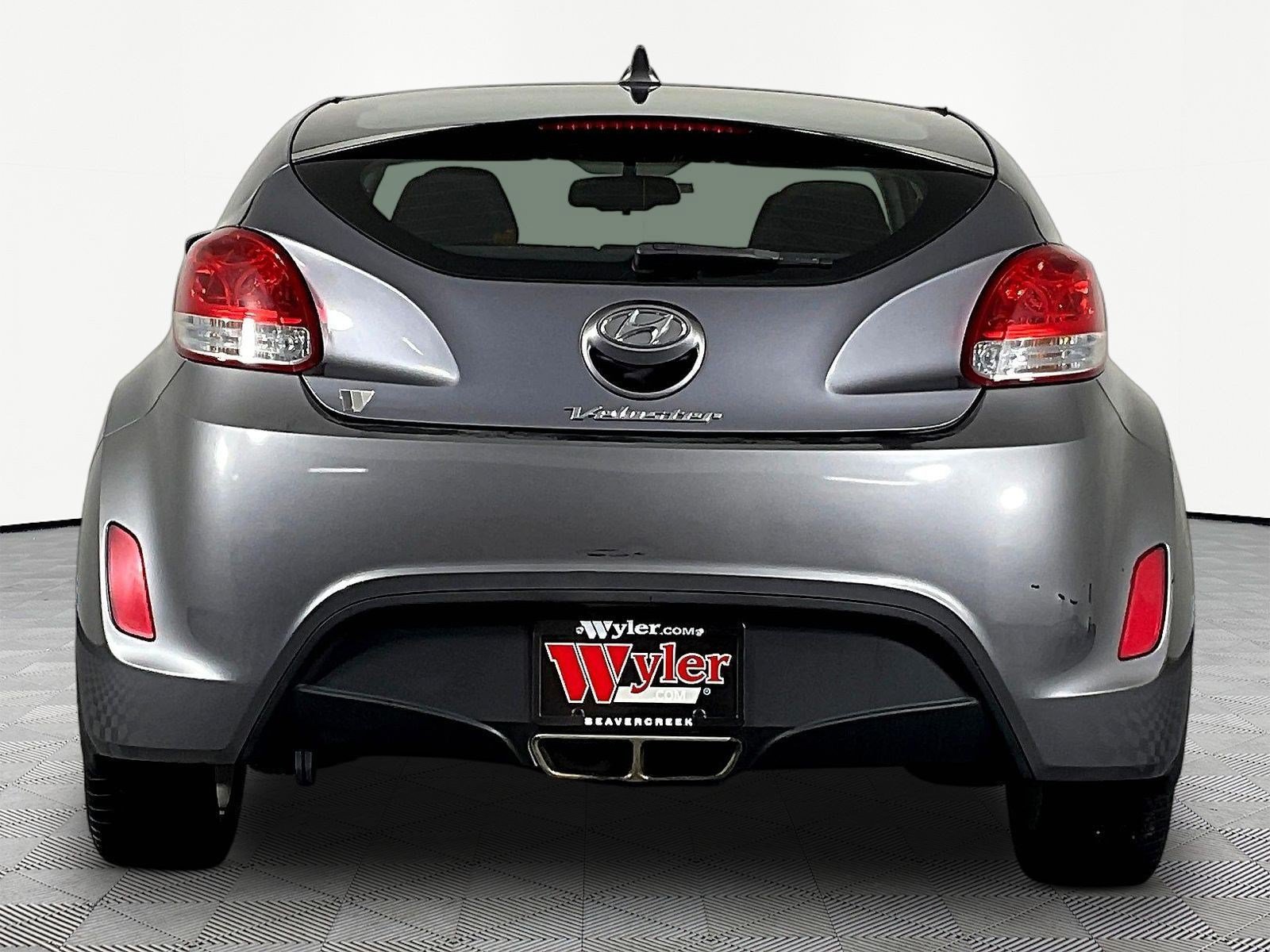 Used 2013 Hyundai Veloster FWD image 5