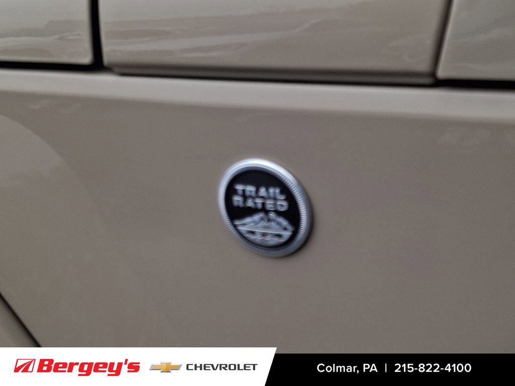 Used 2016 Jeep Wrangler Unlimited Sahara w/ Connectivity Group image 32