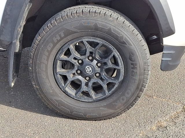 Used 2019 Toyota Tacoma SR5 image 10
