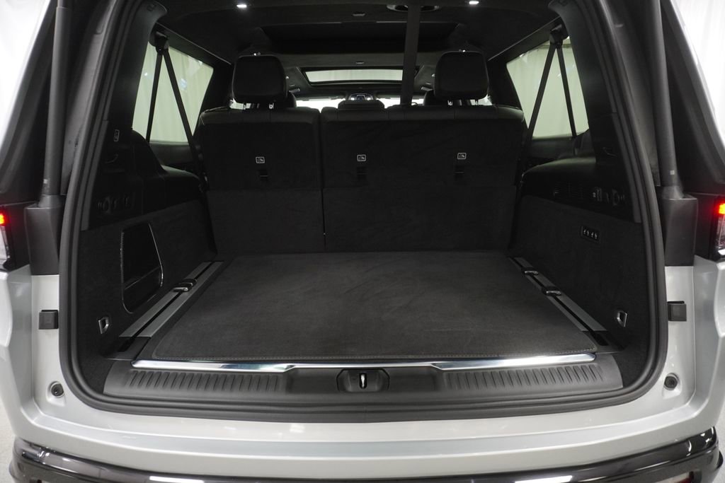 Certified 2025 Jeep Grand Wagoneer L Series II Obsidian w/ Quick Order Packagew 28T AWD/4WD image 45