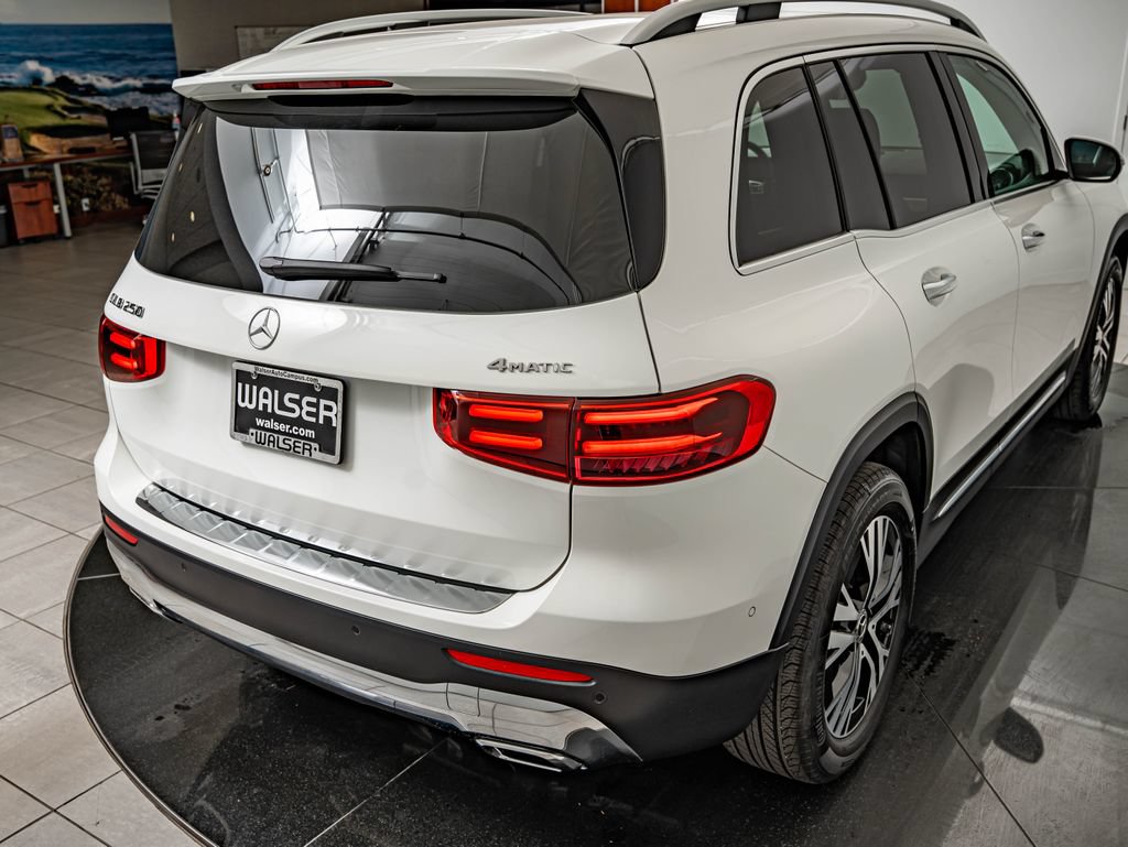 Certified 2026 Mercedes-Benz GLB 250 4MATIC image 16