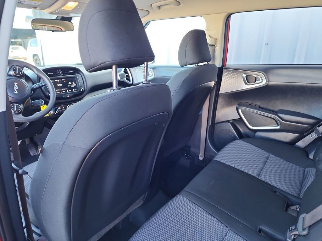 Used 2024 Kia Soul LX w/ Option Group 015 image 36