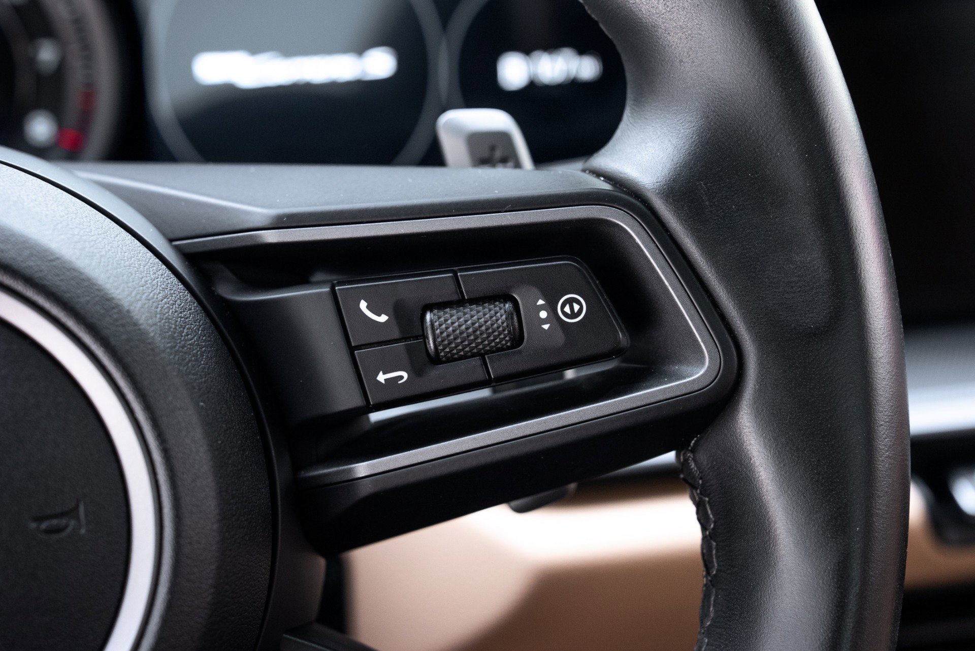 Used 2021 Porsche 911 Carrera S image 39