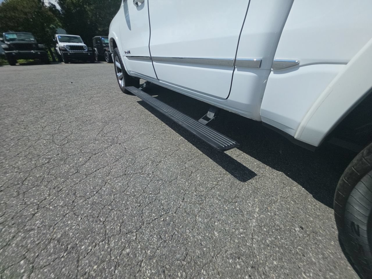 Used 2022 RAM 1500 Limited w/ Body Color Bumper Group RWD image 24