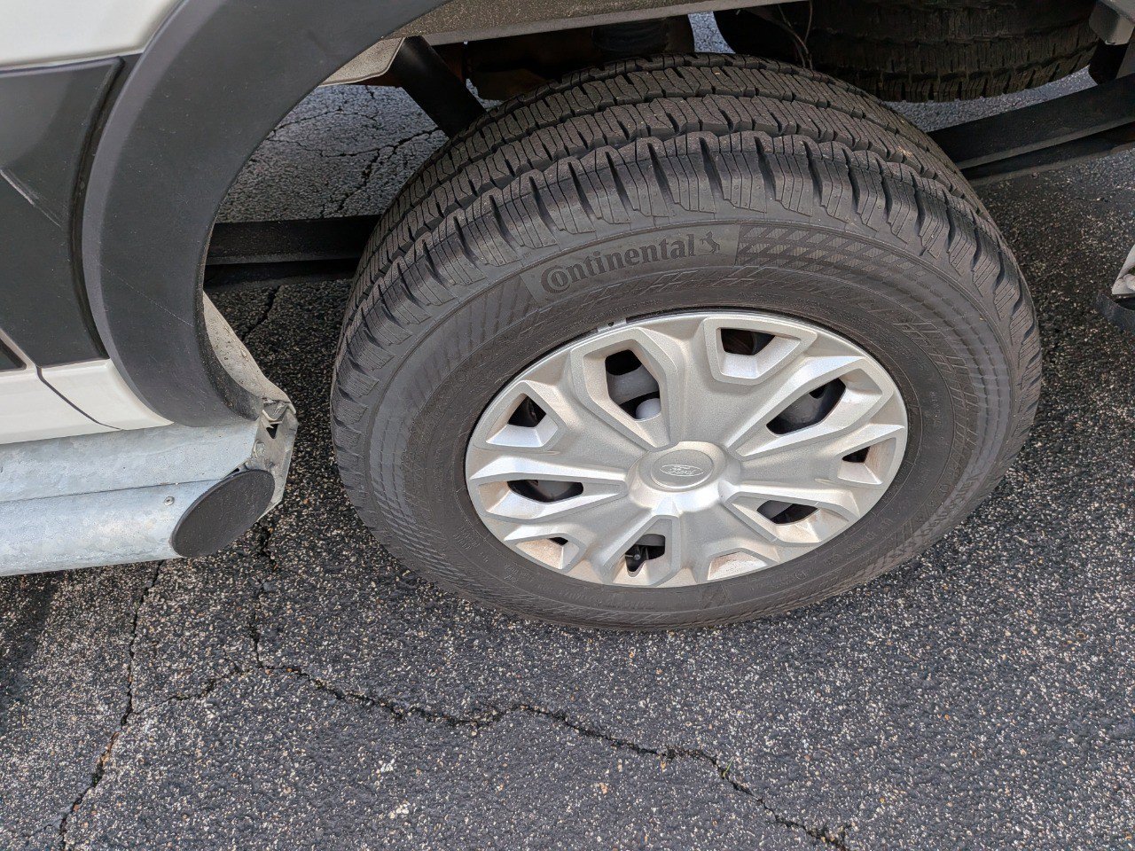 Used 2024 Ford Transit 250 Low Roof w/ Exterior Upgrade Package image 22