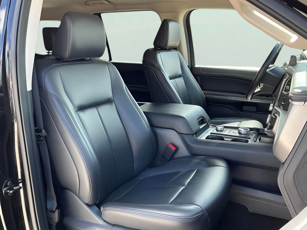 Certified 2024 Ford Expedition Max XLT image 16