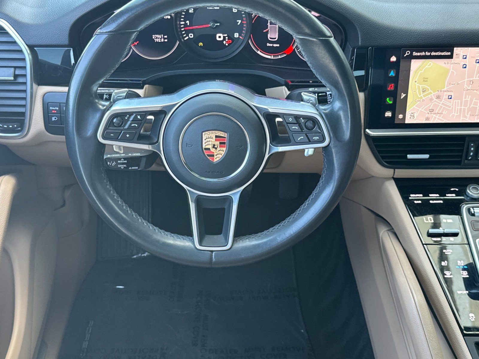 Used 2023 Porsche Cayenne AWD/4WD image 14
