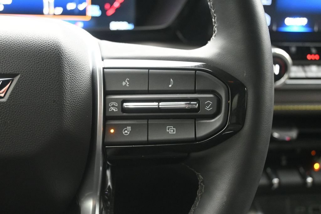 Used 2024 Chevrolet Colorado ZR2 w/ ZR2 Convenience Package III AWD/4WD image 16