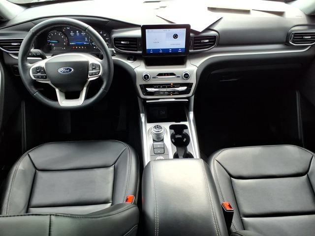 Certified 2023 Ford Explorer XLT w/ Equipment Group 202A AWD/4WD image 11