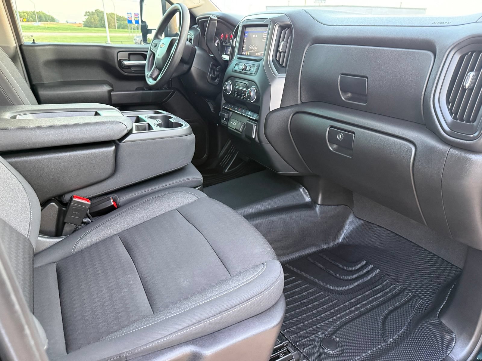 Used 2024 Chevrolet Silverado 2500 Custom w/ Custom Value Package AWD/4WD image 18