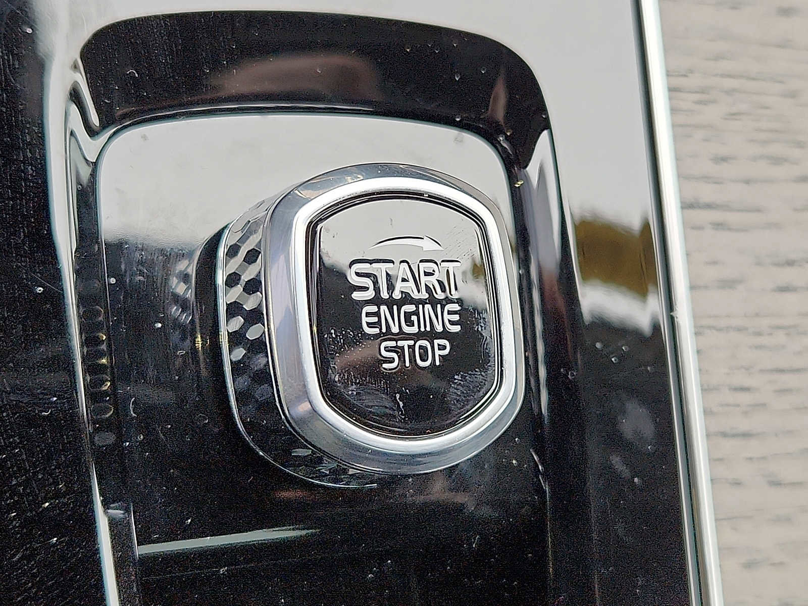 Used 2026 Volvo XC90 B6 Ultra w/ Protection Package Premier image 22