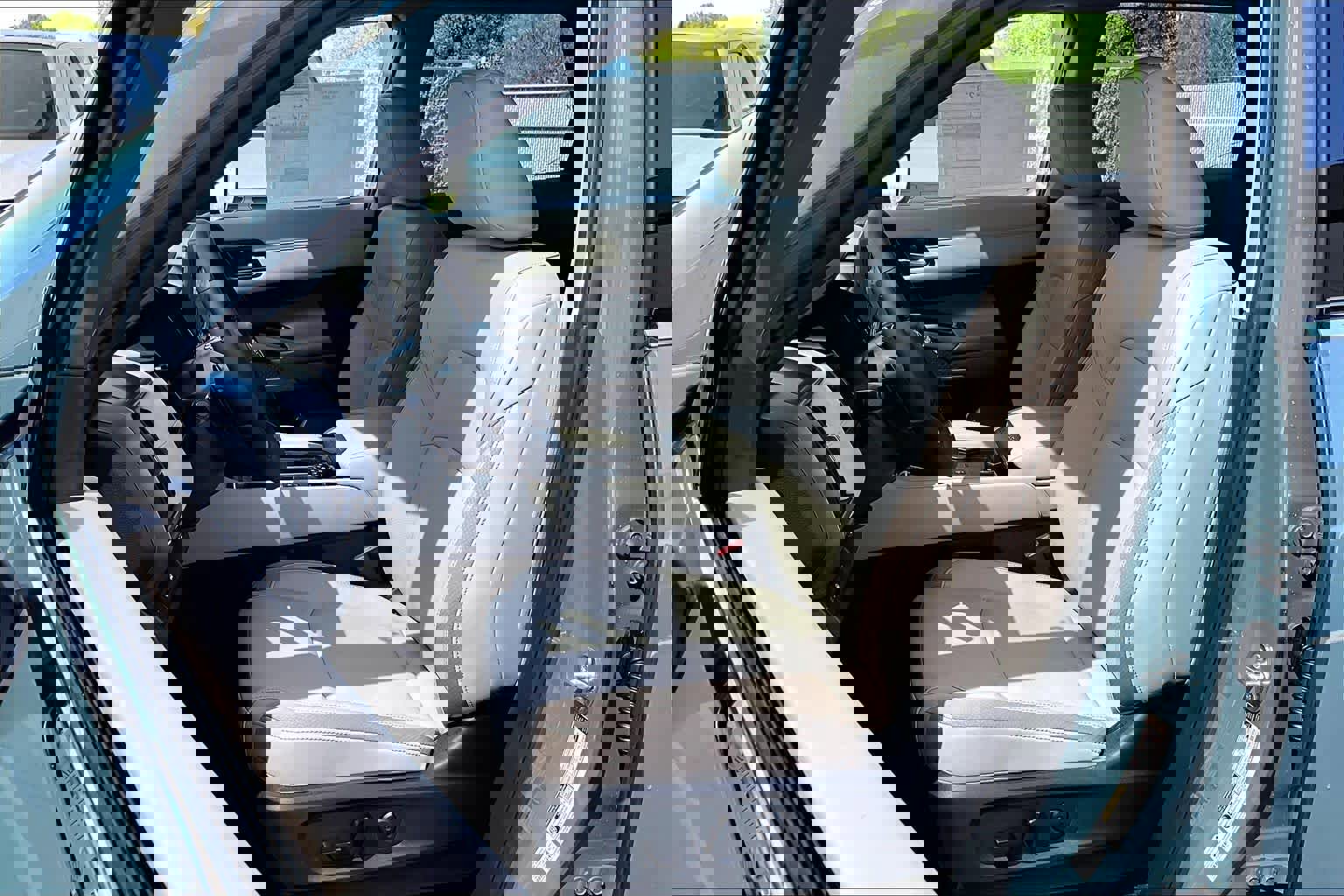 New 2026 Nissan Pathfinder SL image 15