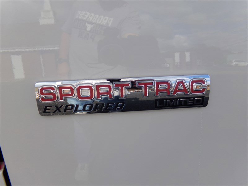 Used 2008 Ford Explorer Sport Trac Limited AWD/4WD image 19