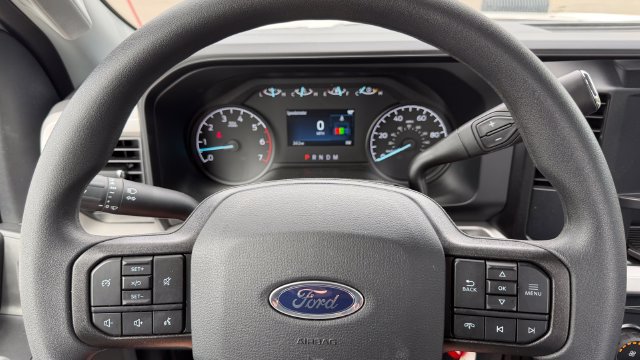 New 2026 Ford F350 XL w/ FX4 Off-Road Package AWD/4WD image 25