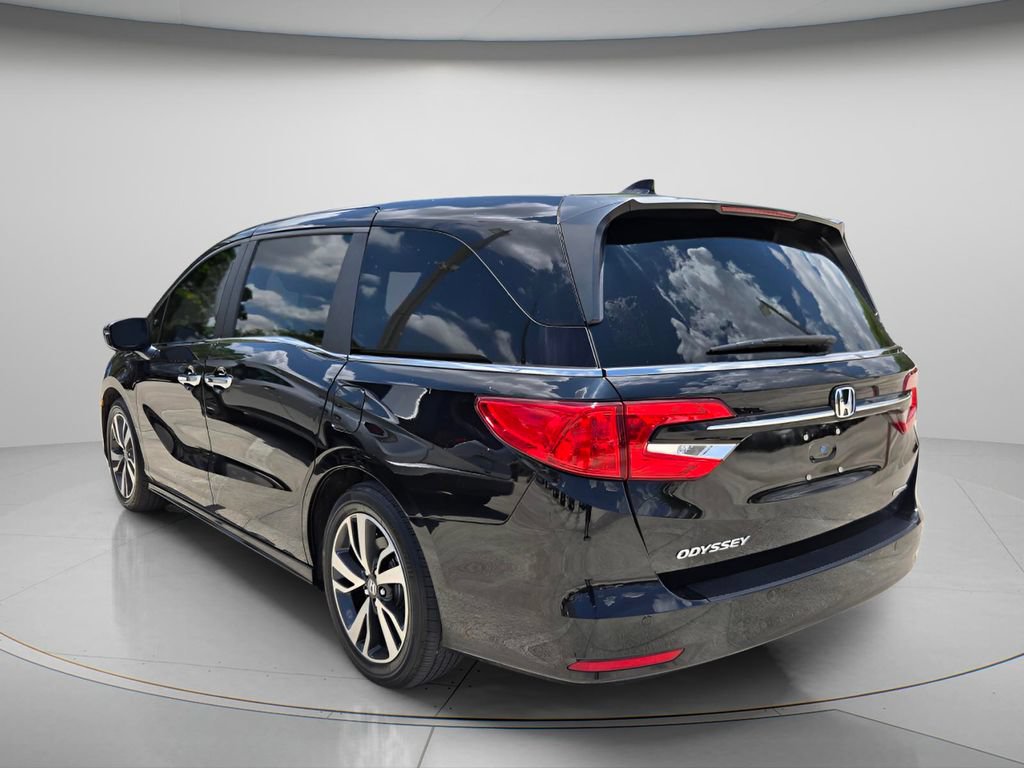 Used 2023 Honda Odyssey Touring image 6