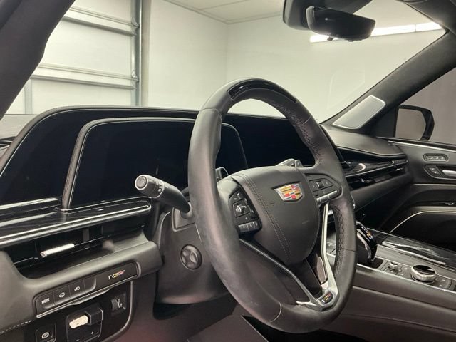 Used 2024 Cadillac Escalade V w/ LPO, ONYX Package AWD/4WD image 18
