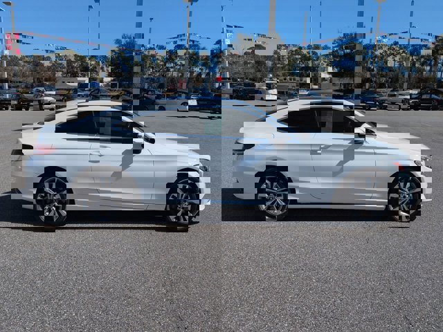 Used 2017 Mercedes-Benz C 300 Coupe image 4
